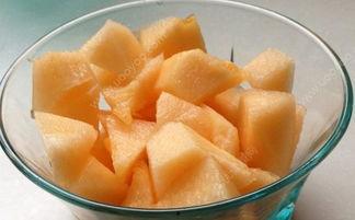 吃蜜瓜喉咙难受,喉咙不适的甜蜜负担